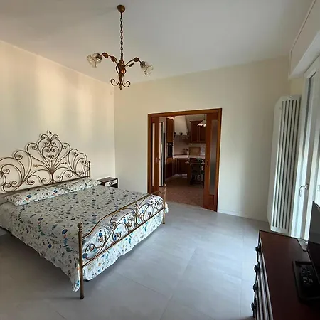 Bella Laguna Lagoon & Parking Πανσιόν 3*